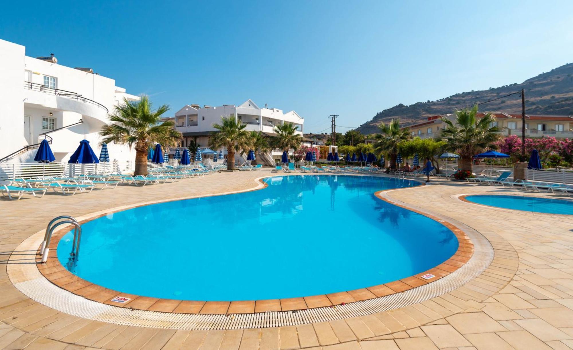 Elvita Beach Hotel Кіотарі Екстер'єр фото
