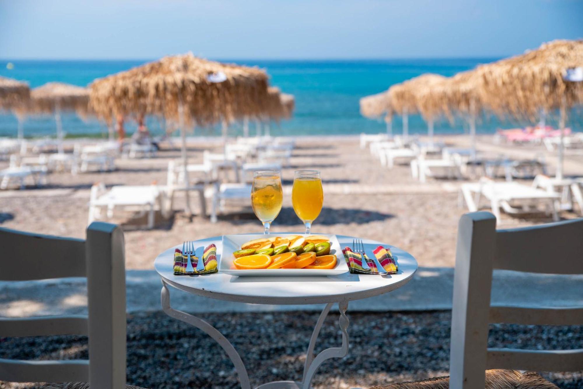 Elvita Beach Hotel Кіотарі Екстер'єр фото