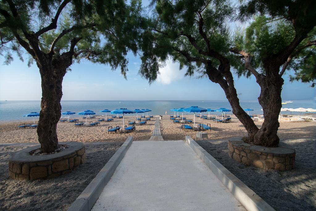 Elvita Beach Hotel Кіотарі Екстер'єр фото